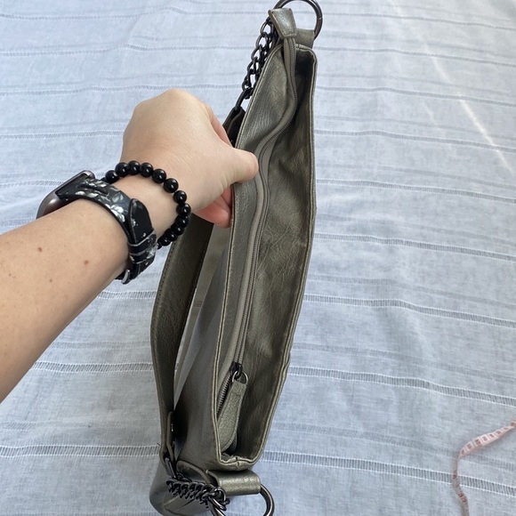 Olivia and Joy pewter hand bag with zipper embellishments. - Picture 9 of 11